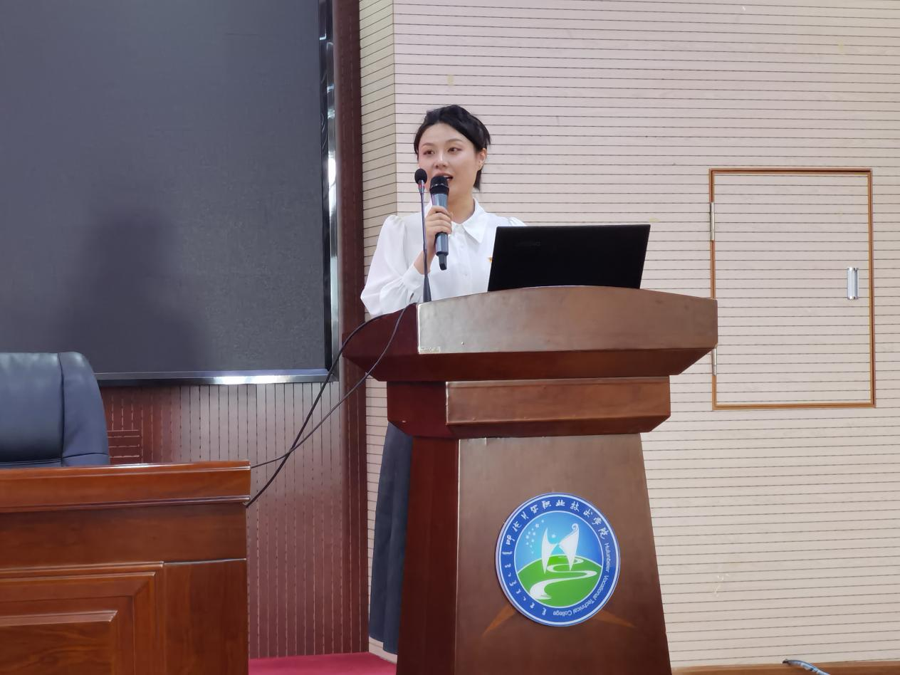 商贸旅游系张丽娜老师在“理响新征程”理论宣讲比赛中荣获佳绩